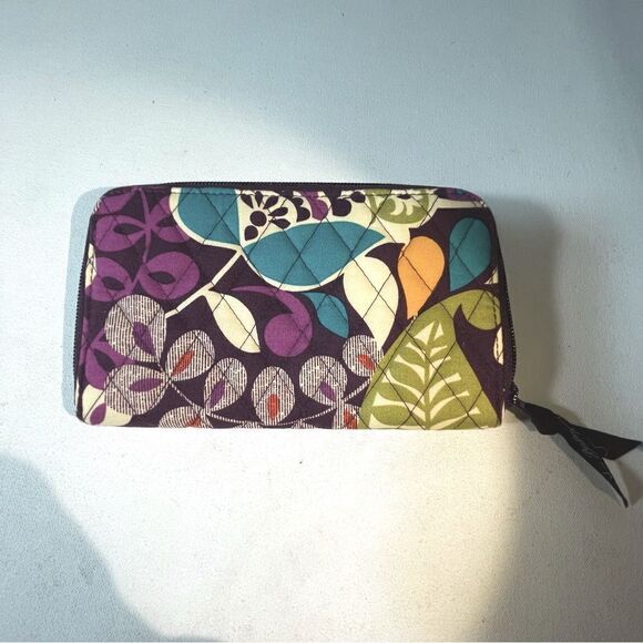 VERA BRADLEY Accordion Wallet PLUM CRAZY - Picture 1 of 5